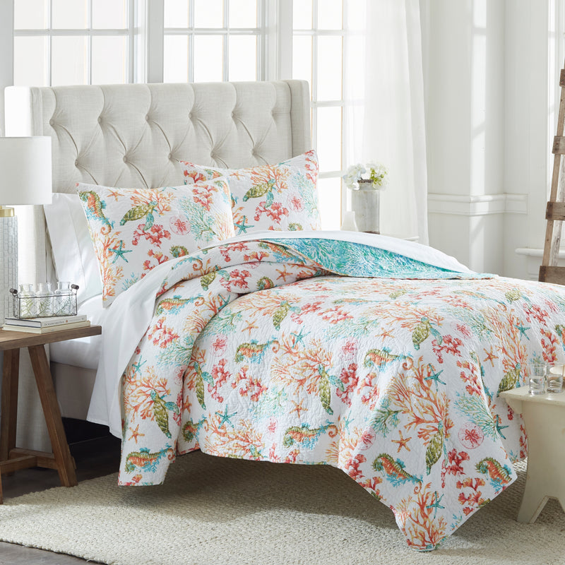 Coral Cove Quilt Set