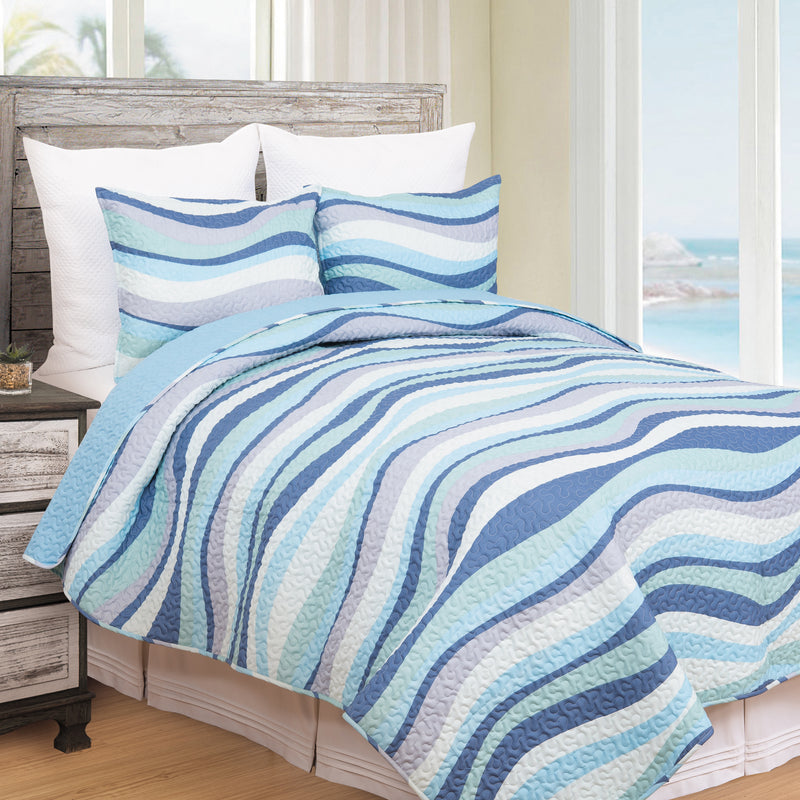 Ocean Waves Quilt Set